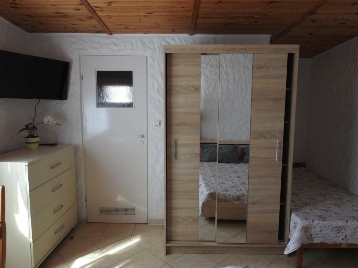 Malwa Apartment Jezierzany Ngoại thất bức ảnh