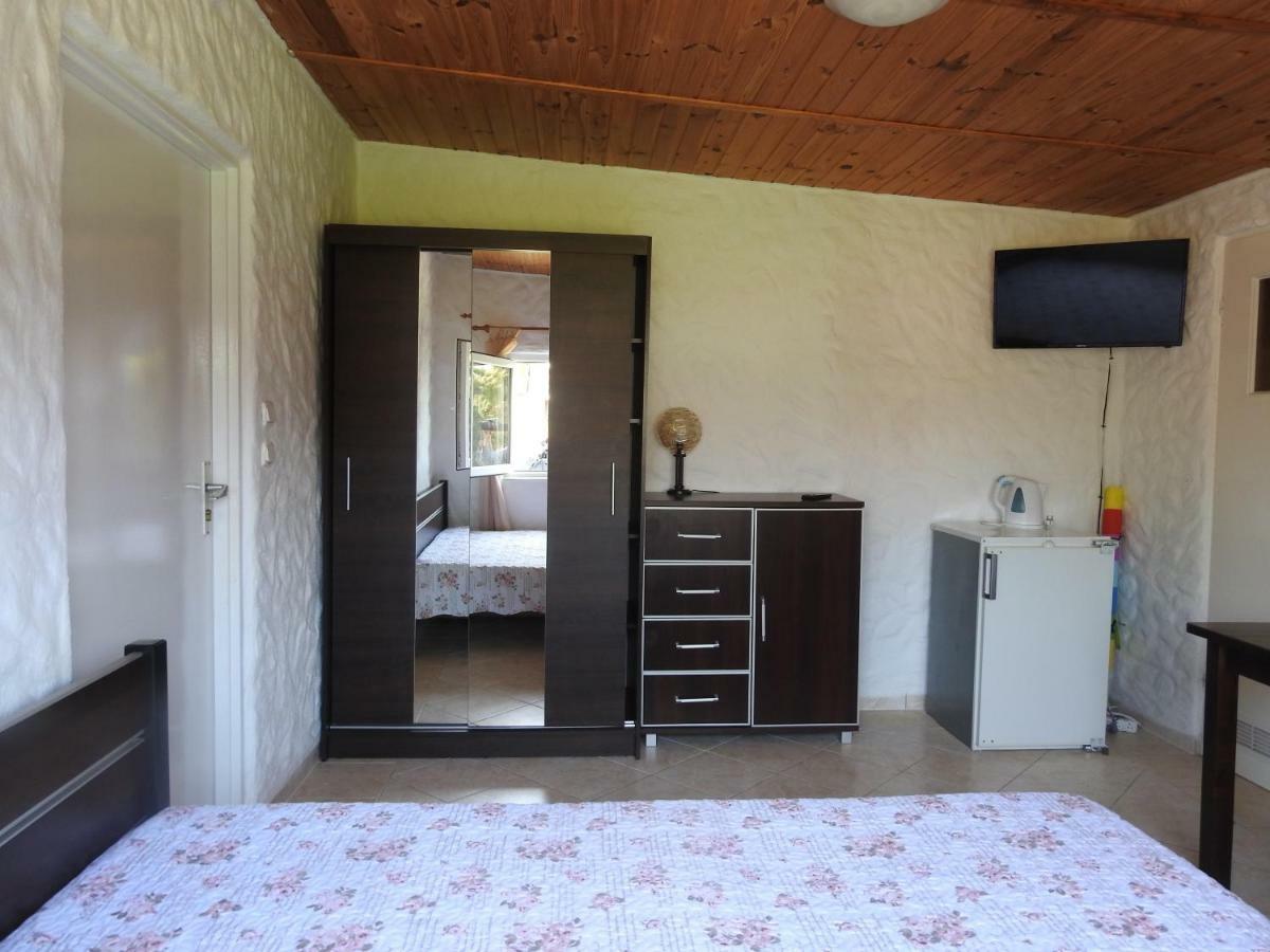 Malwa Apartment Jezierzany Ngoại thất bức ảnh